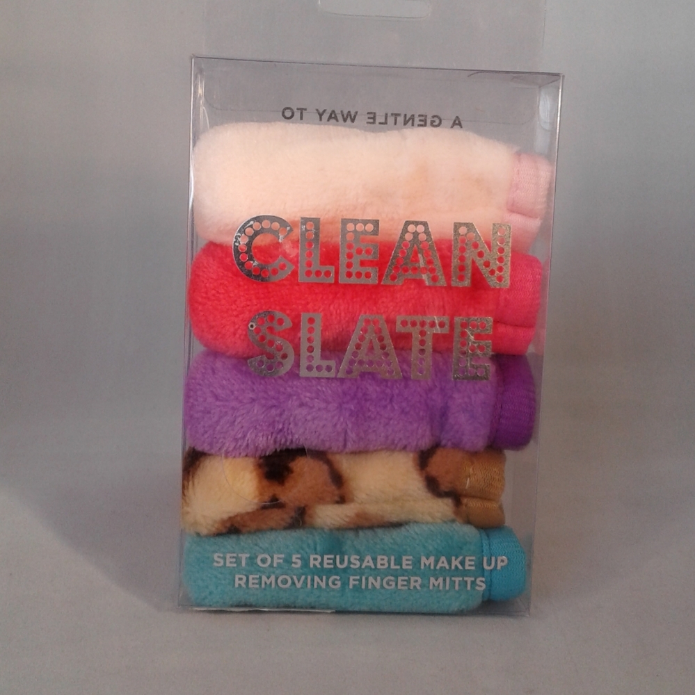 Clean Slate Makeup Remover Mitts